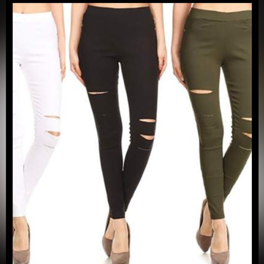 Black Distressed Jeggings with Knee Rips